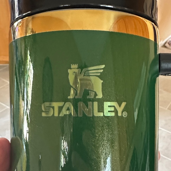 Stanley 40 oz wicked Dark Green and Black Tumbler with Straw never used. 2024 - Picture 7 of 7